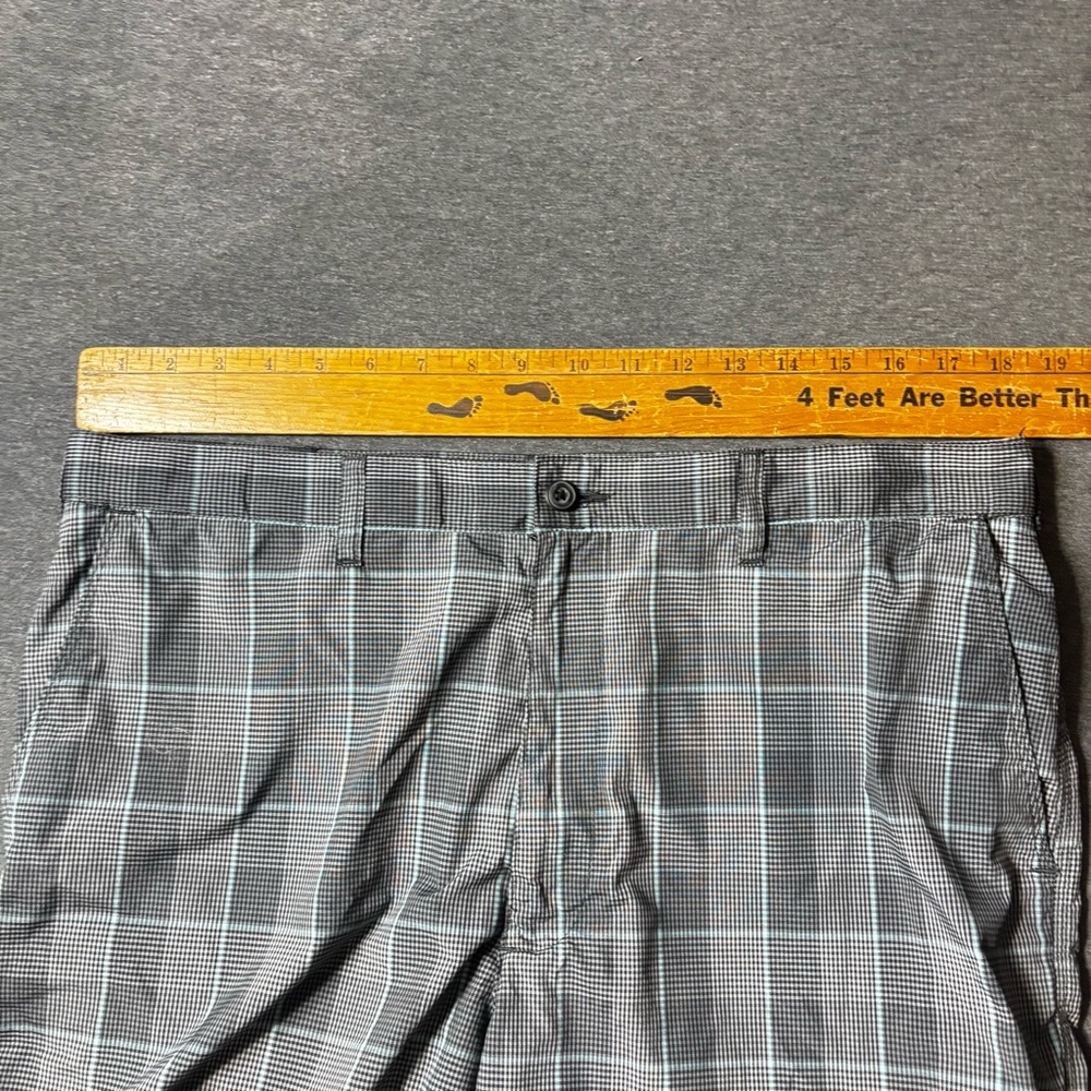PGA‎ Tour Men's Gray Plaid Flat Front Golf Shorts - Picture 3 of 5